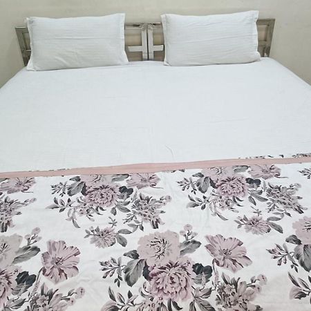 Satna Hotel Royal Inn מראה חיצוני תמונה