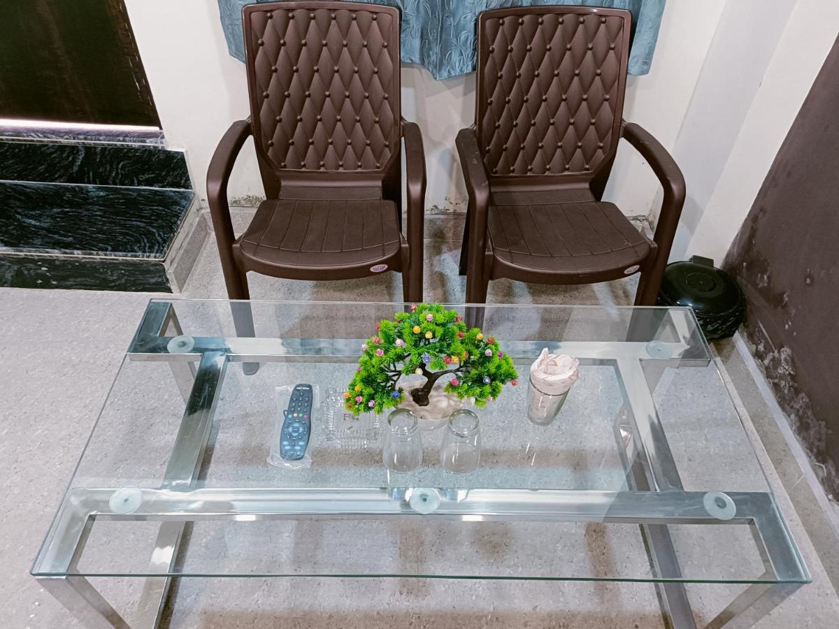 Satna Hotel Royal Inn מראה חיצוני תמונה
